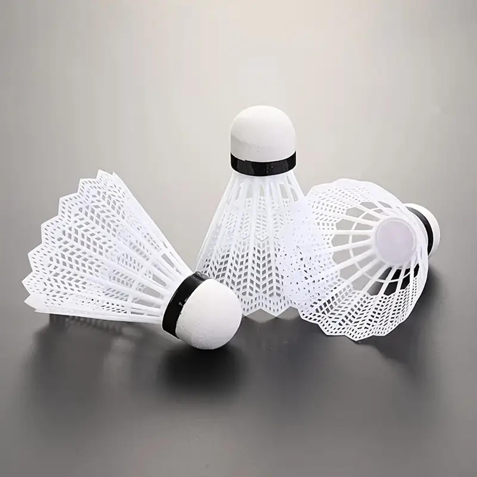 12 sztuk białych lotek do badm – Badminton Fun Game recenzja i cena
